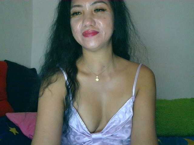 jennahshampoo's BongaCams show and profile