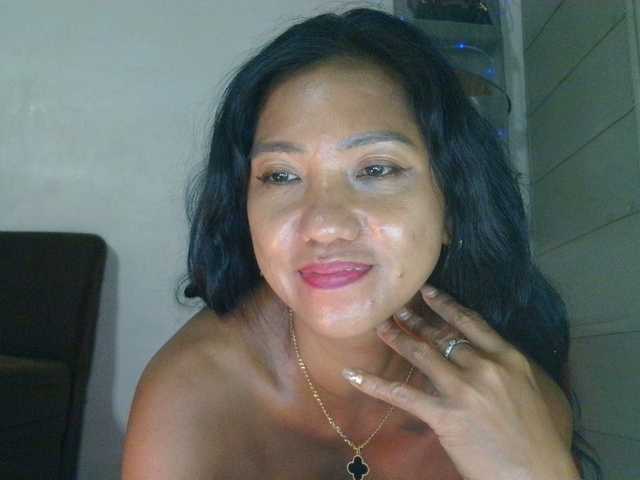 jennahshampoo's BongaCams show and profile