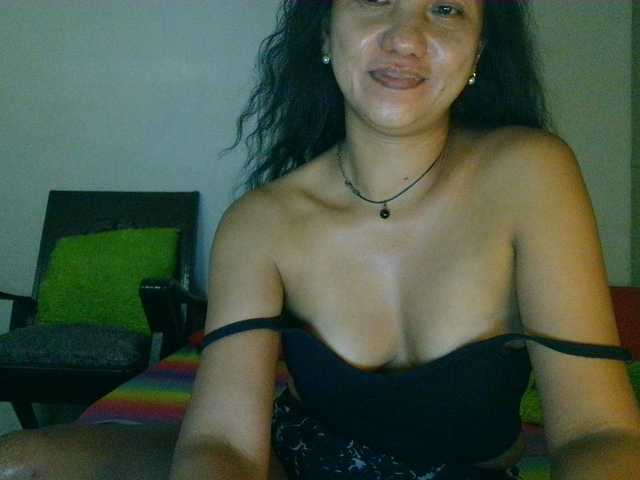 jennahshampoo's BongaCams show and profile