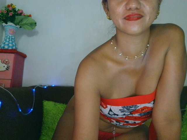 jennahshampoo's BongaCams show and profile