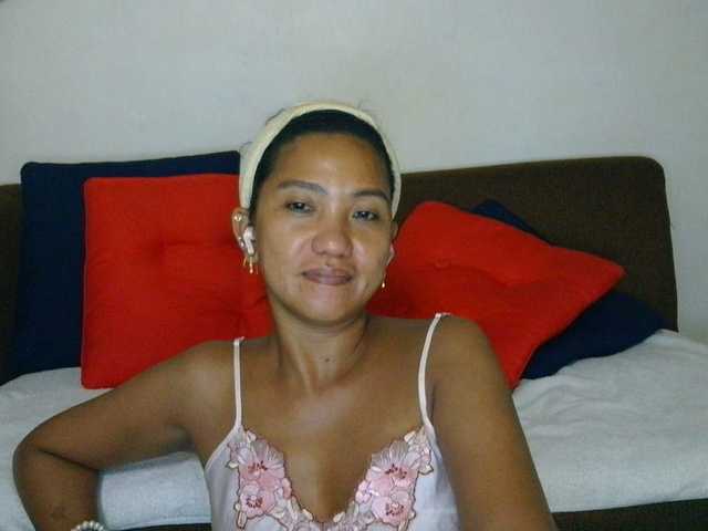 jennahshampoo's BongaCams show and profile