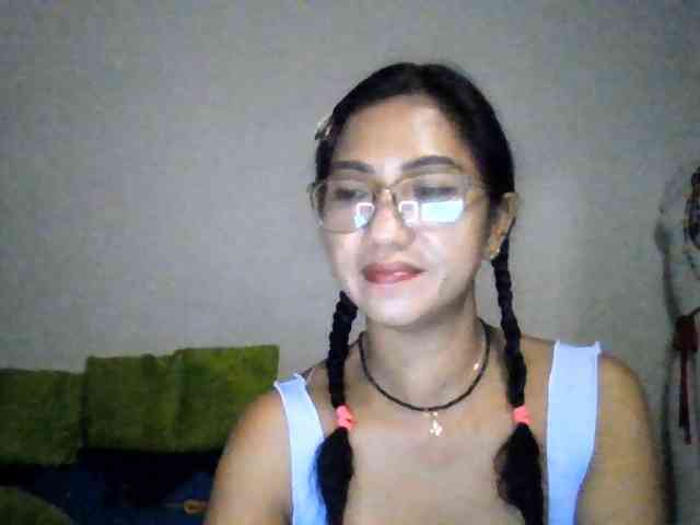 Tina_Jade webcam