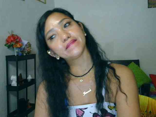 jennahshampoo Live Webcam on BongaCams