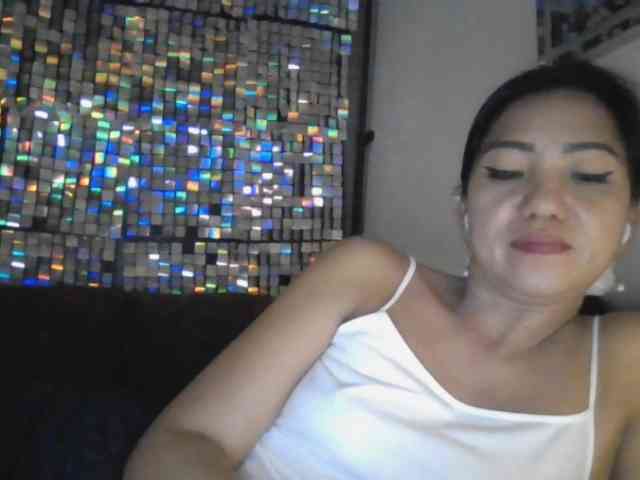 Tina_Jade webcam