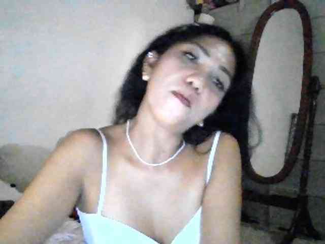 Tina_Jade webcam