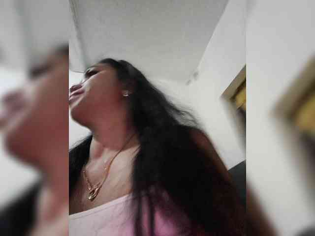 Tina_Jade webcam