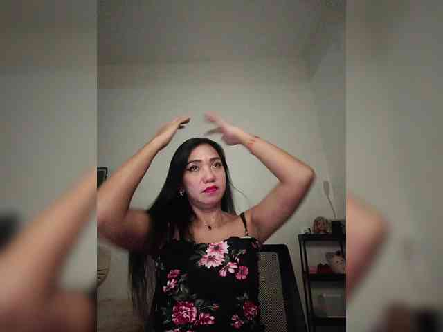 Tina_Jade webcam