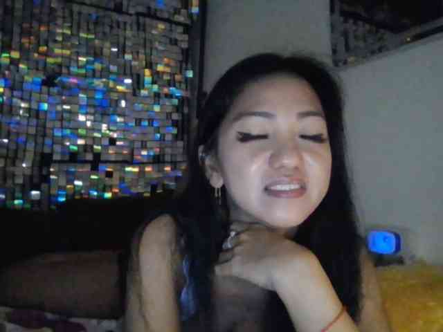 jennahshampoo Live Webcam on BongaCams