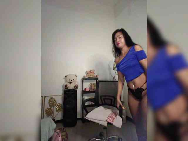 Tina_Jade webcam
