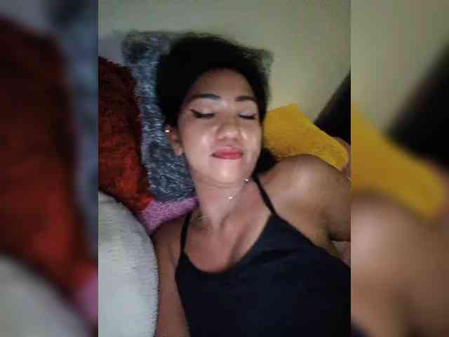 Tina_Jade webcam