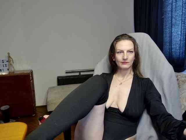 Evamoon1 Live Webcam on BongaCams