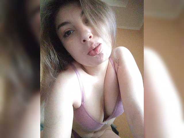 LunaRex's BongaCams show and profile