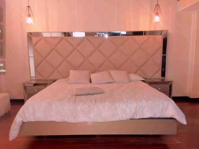 RenataReyes1's BongaCams show and profile