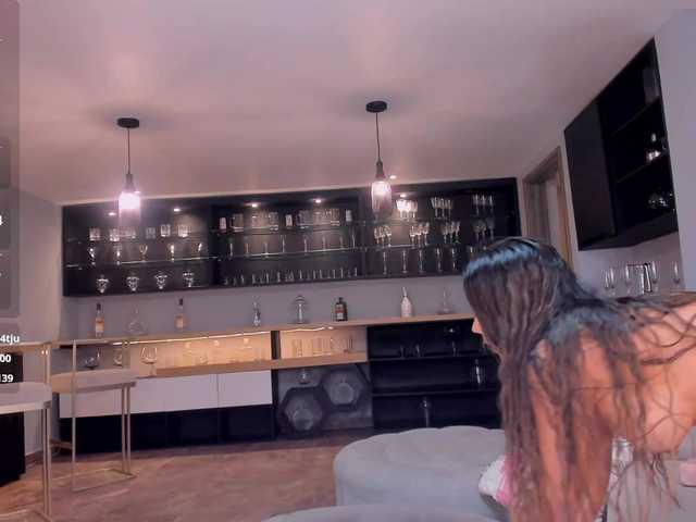 RenataReyes1's BongaCams show and profile