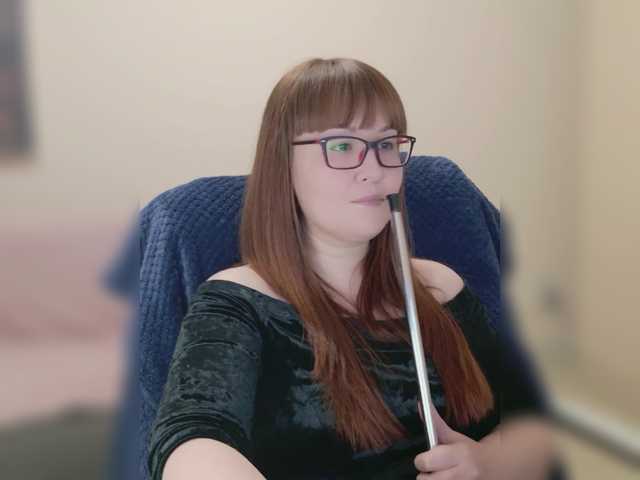 Fox-Lisa's BongaCams show and profile