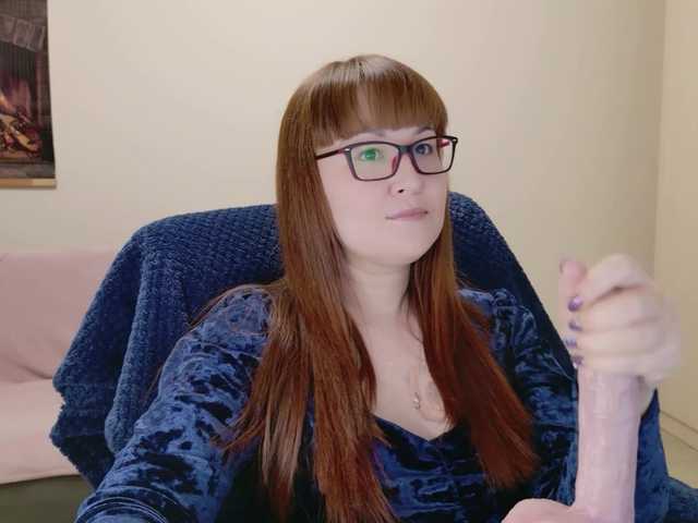 Fox-Lisa's BongaCams show and profile