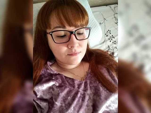 Fox-Lisa's BongaCams show and profile