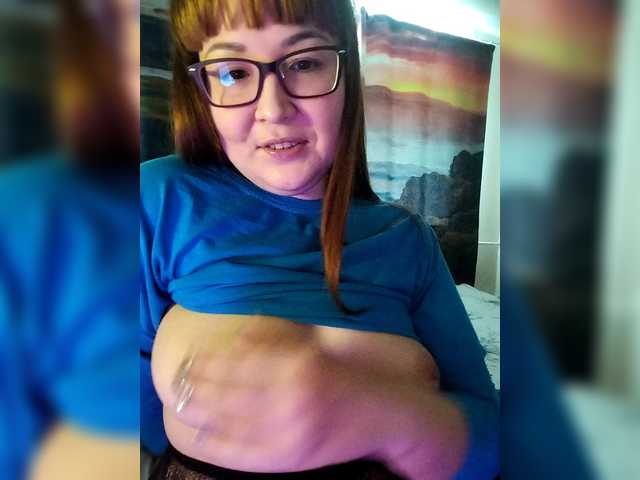 Fox-Lisa's BongaCams show and profile