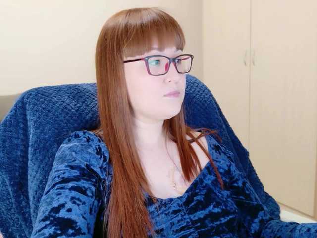 Fox-Lisa's BongaCams show and profile