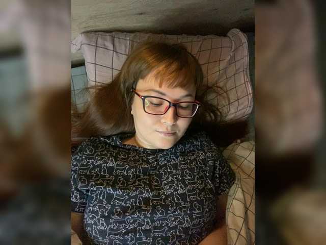 Fox-Lisa's BongaCams show and profile