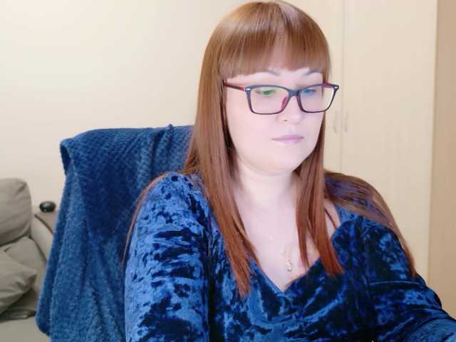 Fox-Lisa's BongaCams show and profile