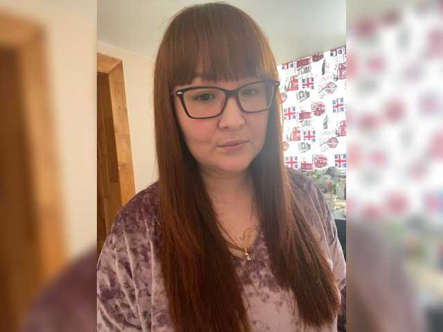 Fox-Lisa's BongaCams show and profile