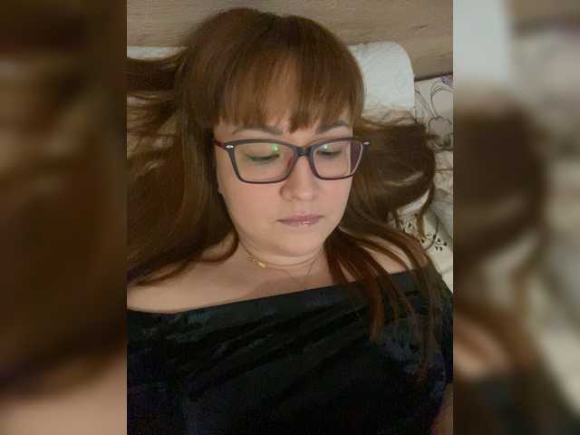 Fox-Lisa's BongaCams show and profile