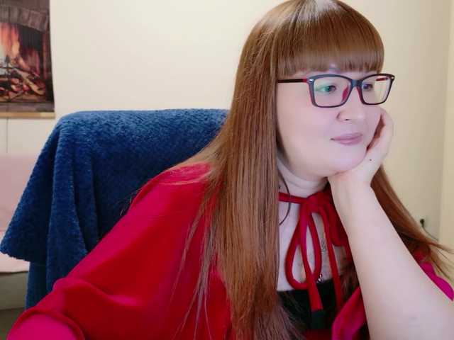 Fox-Lisa's BongaCams show and profile