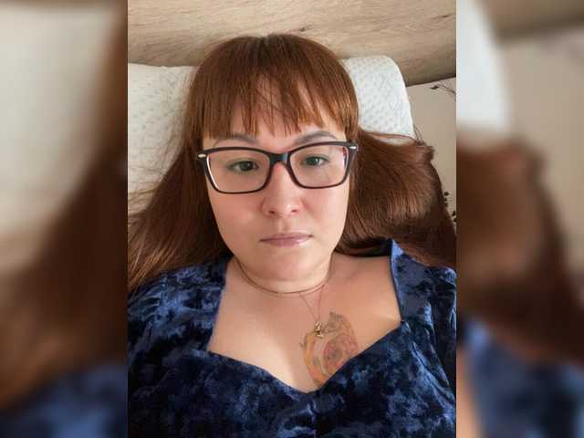 Fox-Lisa's BongaCams show and profile