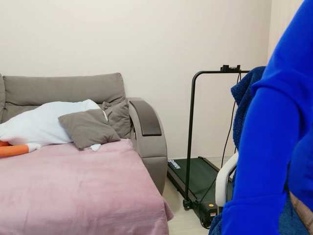 Fox-Lisa's BongaCams show and profile