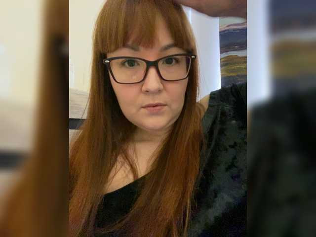 Fox-Lisa's BongaCams show and profile