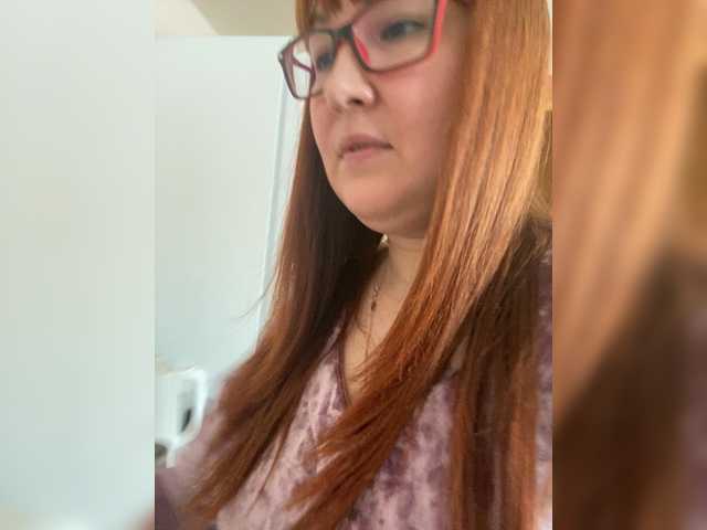 Fox-Lisa's BongaCams show and profile