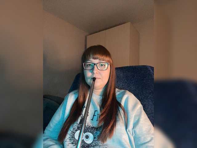 Fox-Lisa's BongaCams show and profile