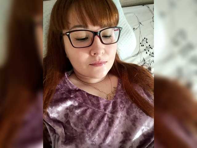 Fox-Lisa's BongaCams show and profile