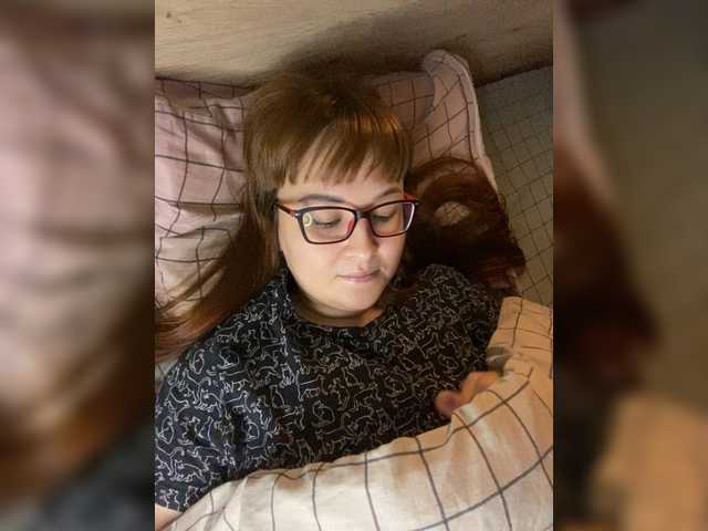 Fox-Lisa's BongaCams show and profile