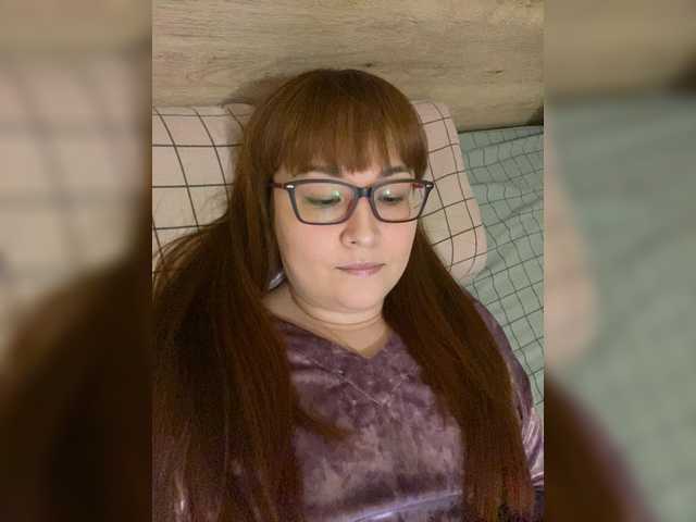 Fox-Lisa's BongaCams show and profile