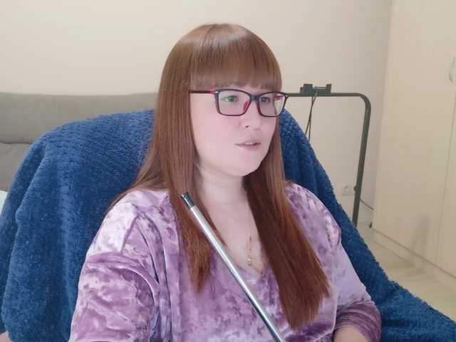 Fox-Lisa's BongaCams show and profile