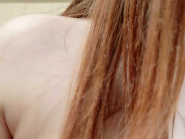 Fox-Lisa's BongaCams profile