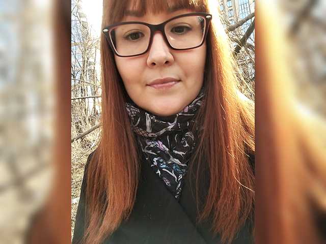 Fox-Lisa's BongaCams show and profile