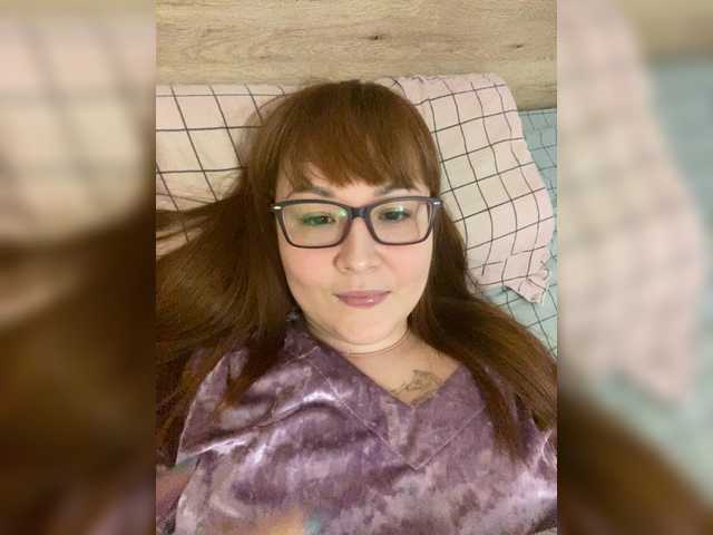 Fox-Lisa's BongaCams show and profile