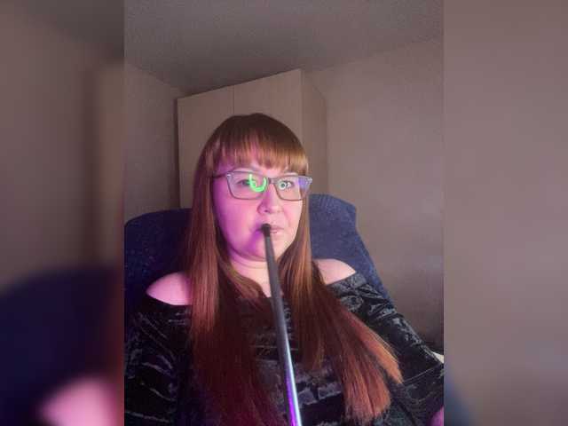 Fox-Lisa's BongaCams show and profile