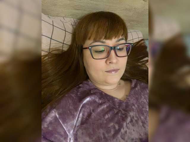 Fox-Lisa's BongaCams show and profile