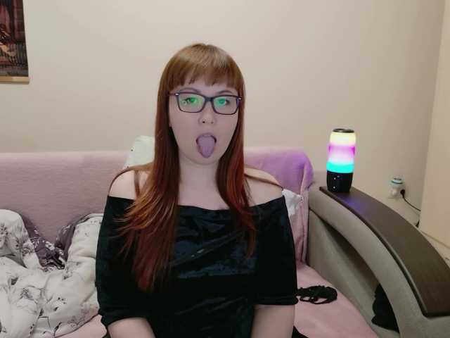 Fox-Lisa Live Cam on BongaCams