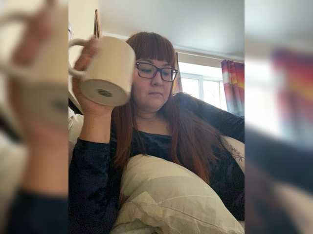 Fox-Lisa's BongaCams show and profile