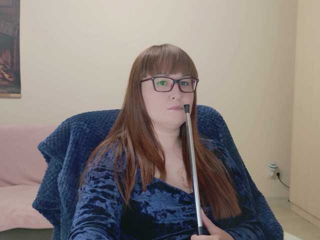 Fox-Lisa's BongaCams show and profile