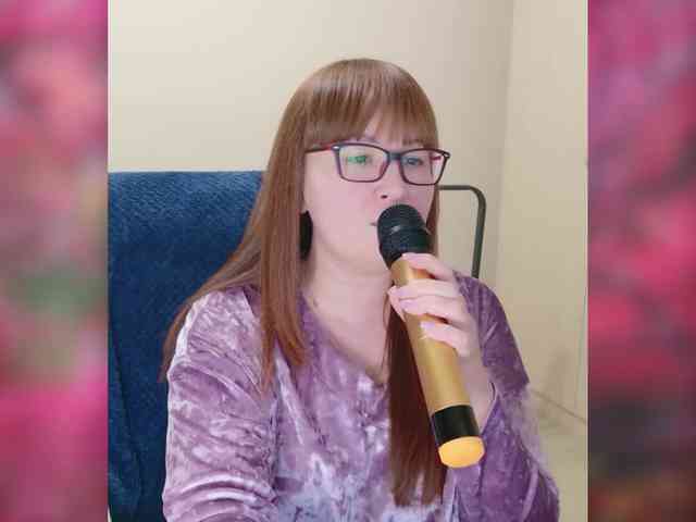 QueenFoxyLiza webcam