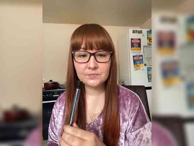 QueenFoxyLiza webcam