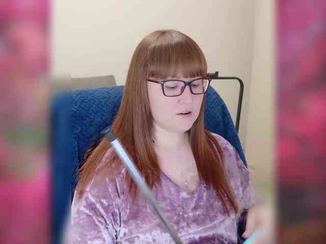 QueenFoxyLiza webcam