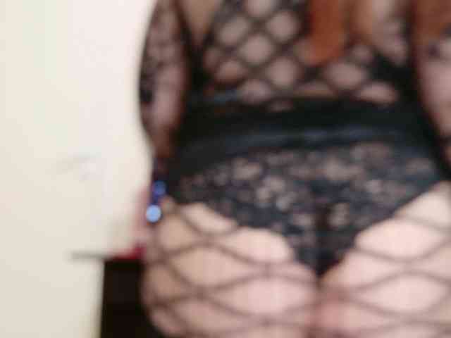 QueenFoxyLiza webcam