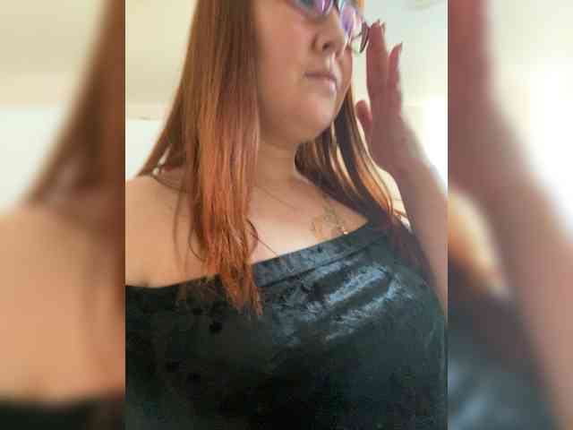 QueenFoxyLiza webcam